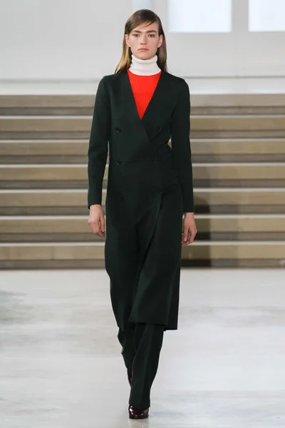Look 4